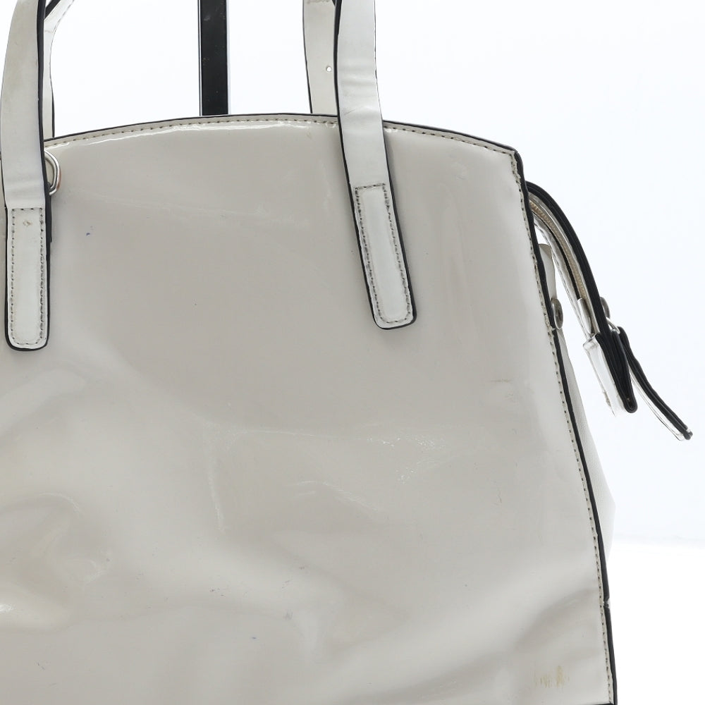 Fiorelli Womens White Polyurethane Top Handle Bag Size Medium