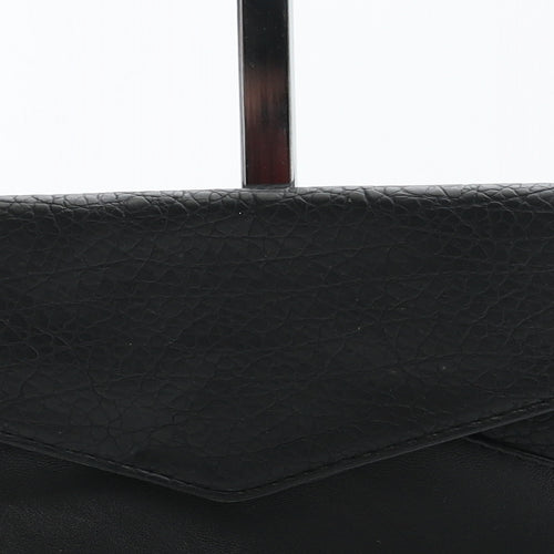 Preworn Womens Black Polyurethane Clutch Size Small