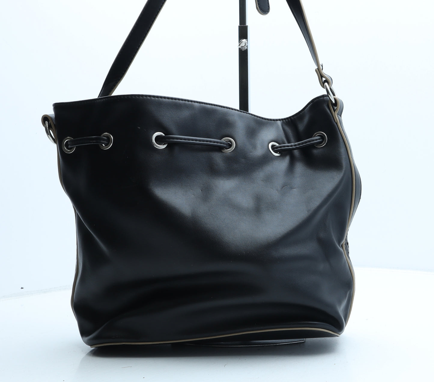 Charlie & Kate Womens Black Polyurethane Bucket & Drawstring Bag Size Medium