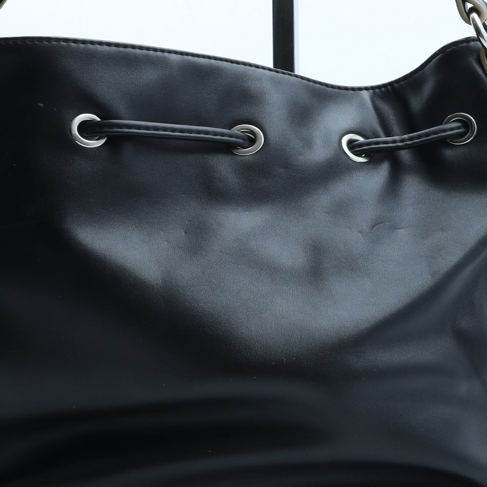 Charlie & Kate Womens Black Polyurethane Bucket & Drawstring Bag Size Medium