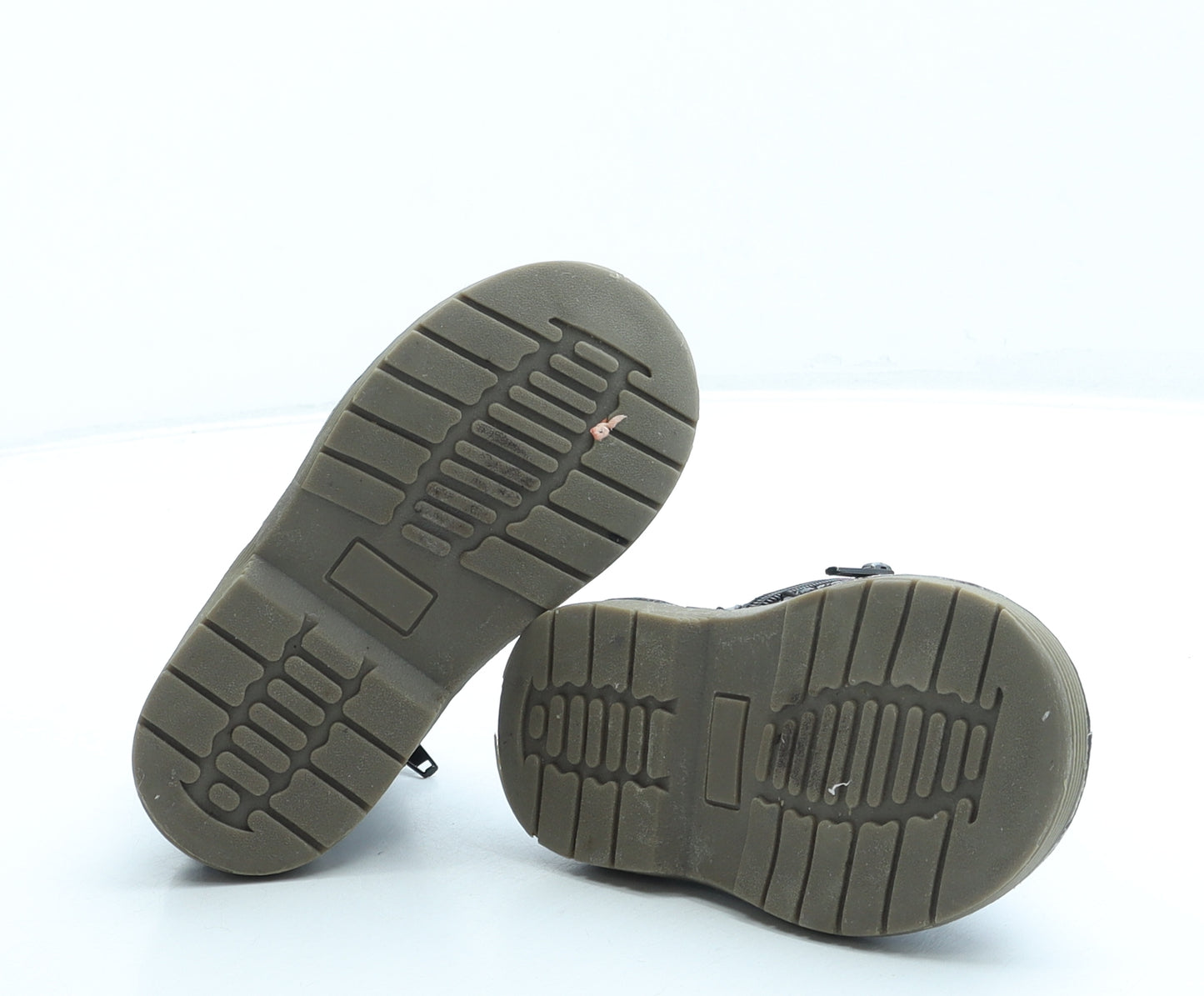 Dunnes Stores Girls Black Patent Leather Combat Boot UK 6 23