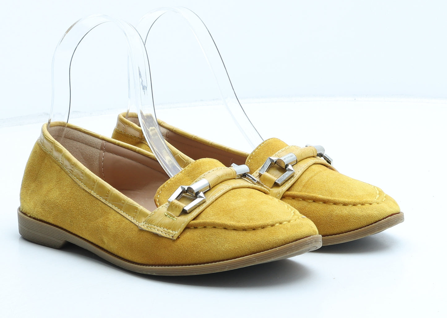 Preworn Womens Yellow Synthetic Loafer Casual UK 4 37