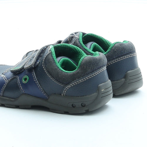 Clarks Boys Blue Synthetic Flat Trainer UK 4.5