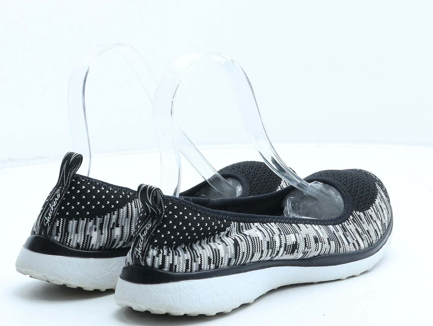 Skechers Womens Black Geometric Synthetic Flat UK 4