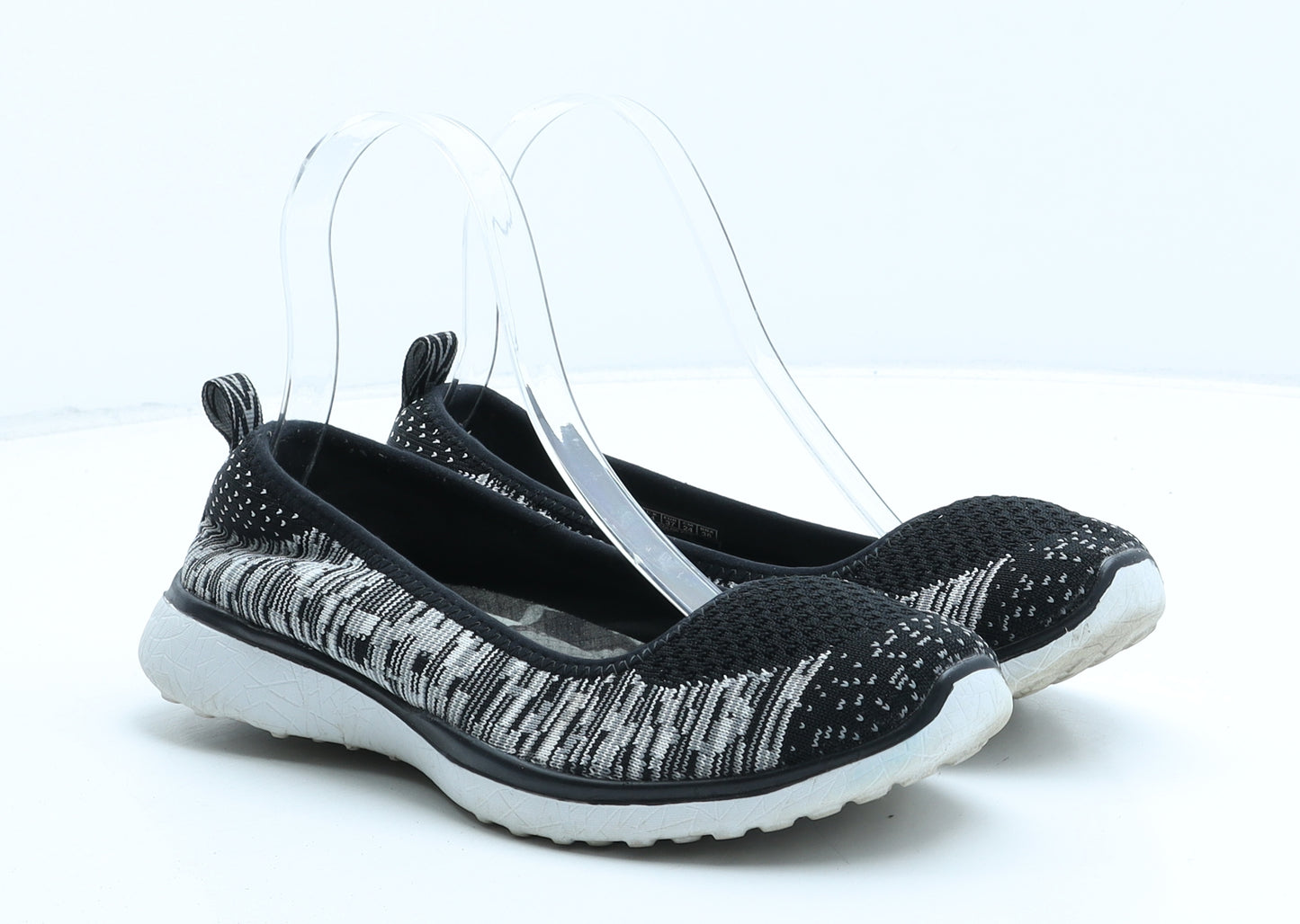Skechers Womens Black Geometric Synthetic Flat UK 4