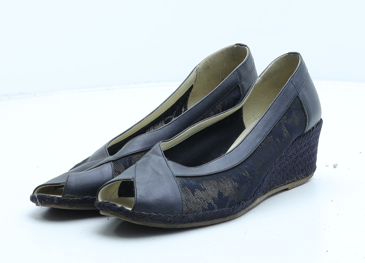 Esino Womens Blue Floral Synthetic Court Heel UK 3 36