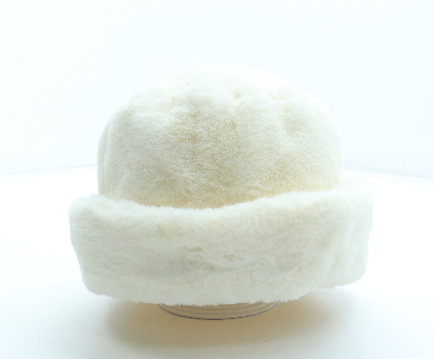Preworn Womens White Polyester Cossack One Size - Faux Fur
