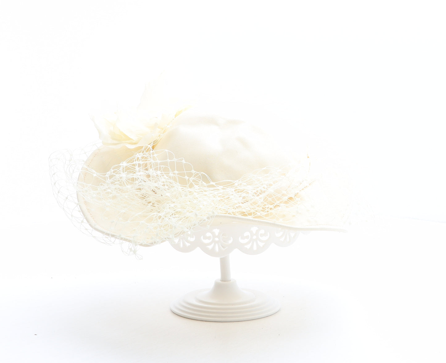Connor Womens Ivory Polyester Headpiece/Fascinator One Size - Flower Detail, Net