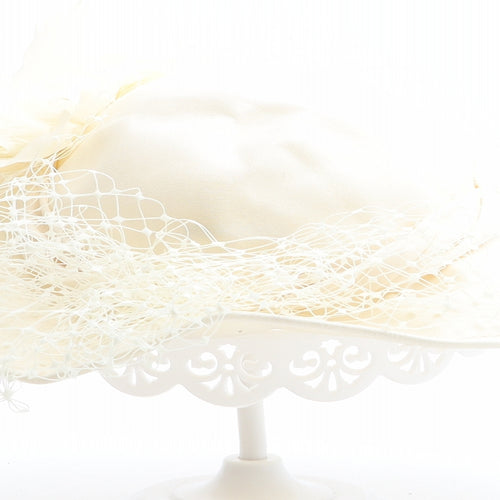 Connor Womens Ivory Polyester Headpiece/Fascinator One Size - Flower Detail, Net
