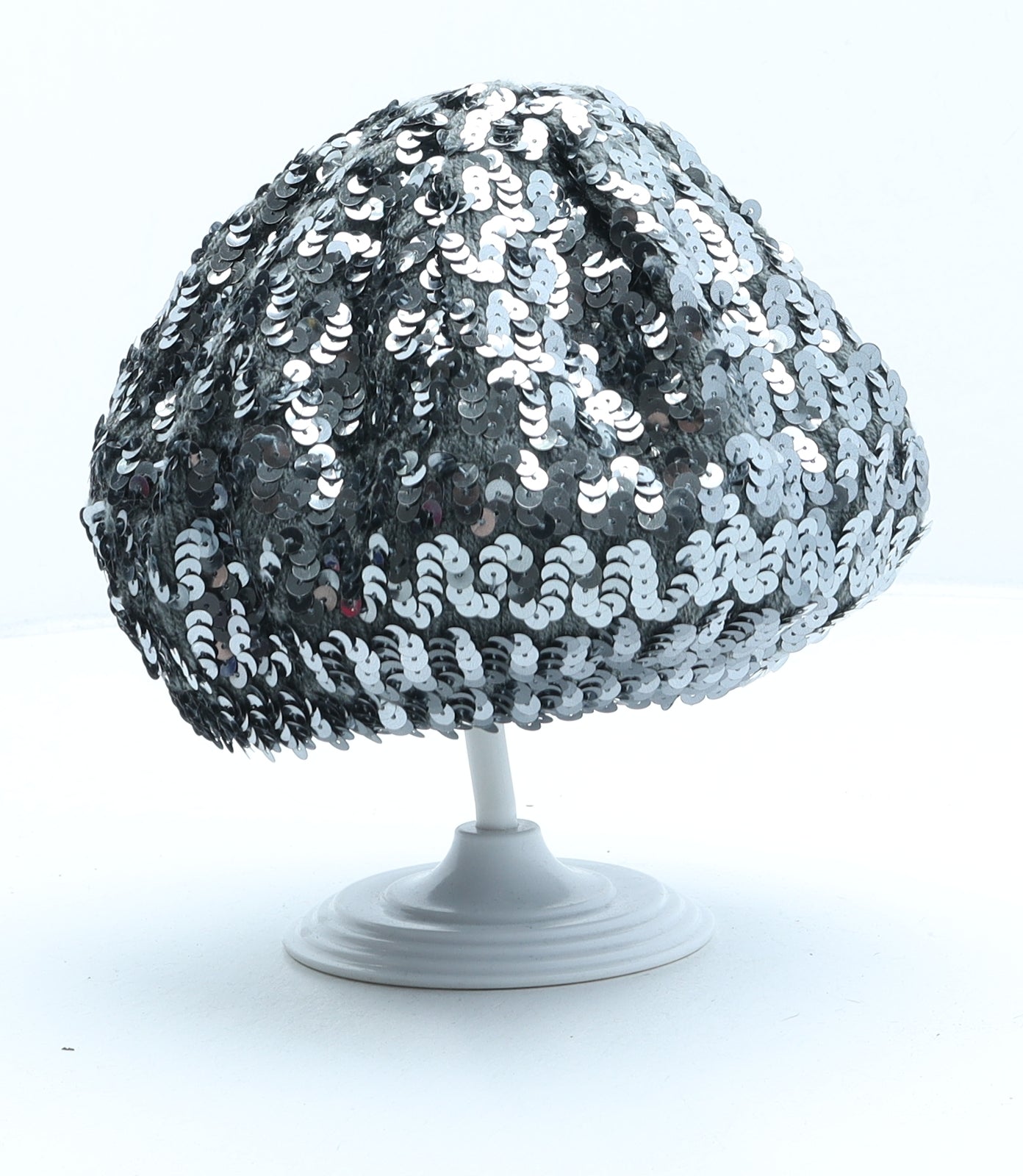 Preworn Womens Silver Acrylic Beanie One Size