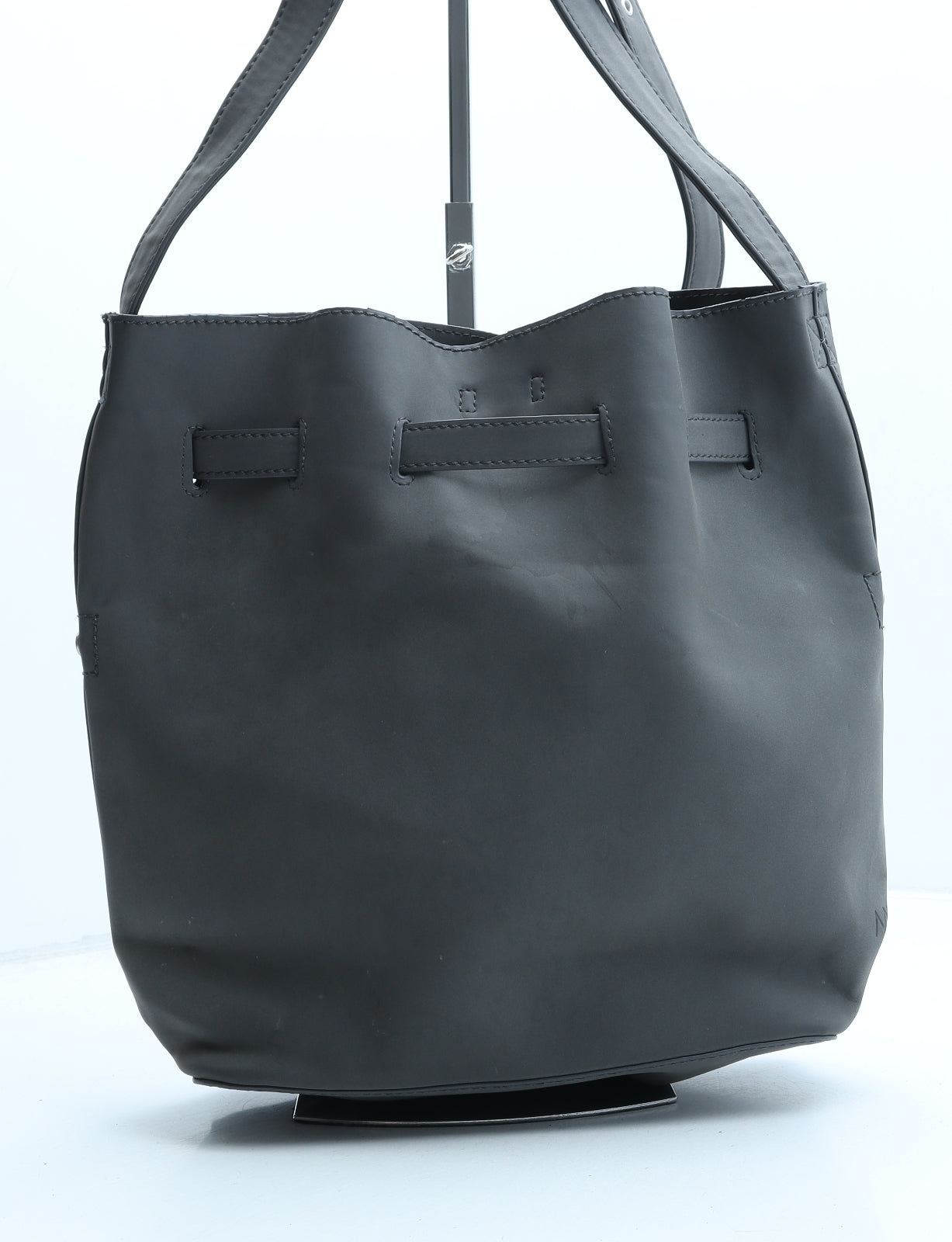 Matt & Nat Womens Grey Polyurethane Bucket & Drawstring Bag Size Medium