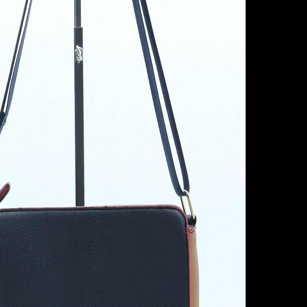 Preworn Womens Blue Polyurethane Crossbody Size Small