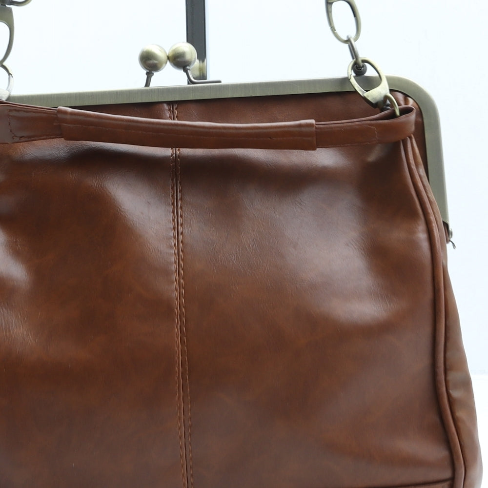 Preworn Womens Brown Polyurethane Crossbody Size Medium