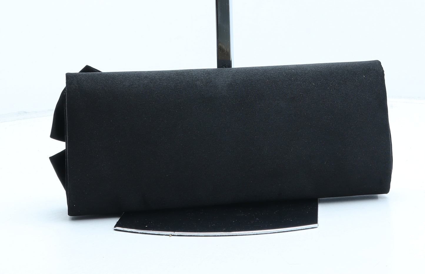 Preworn Womens Black Polyester Clutch Size Small