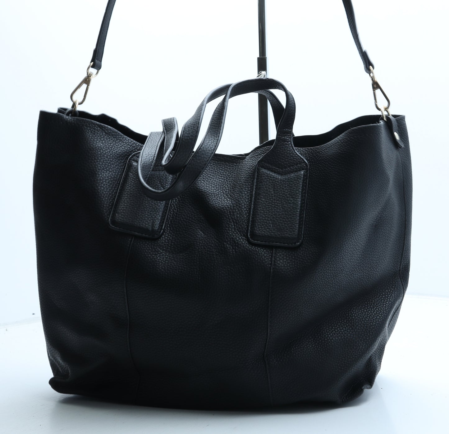 Preworn Womens Black Polyurethane Hobo Bag Size Large