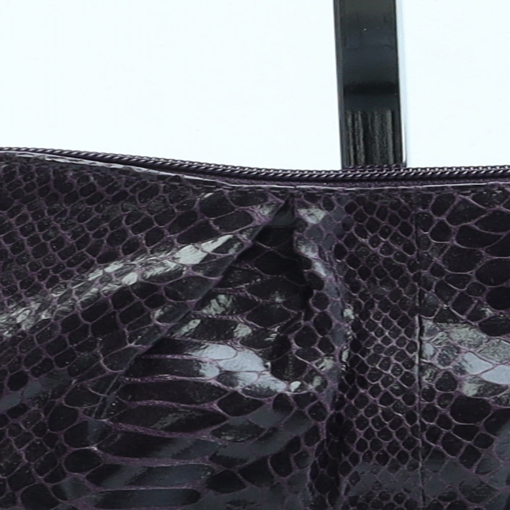 Preworn Womens Purple Animal Print Polyurethane Clutch Size Small - Snake Skin