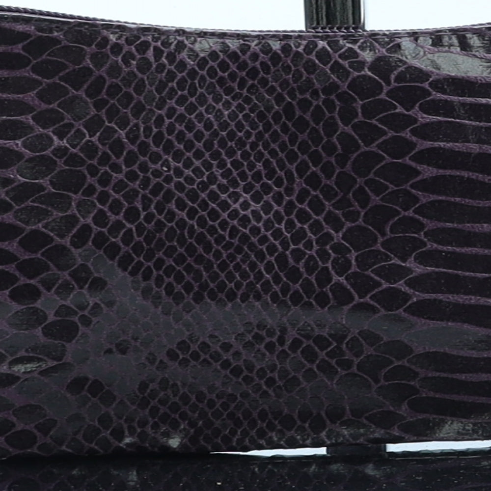 Preworn Womens Purple Animal Print Polyurethane Clutch Size Small - Snake Skin