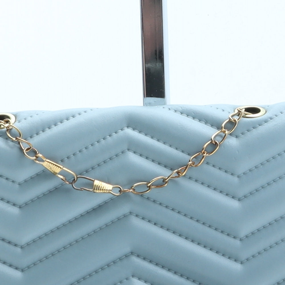 Preworn Womens Blue Polyurethane Clutch Size Small