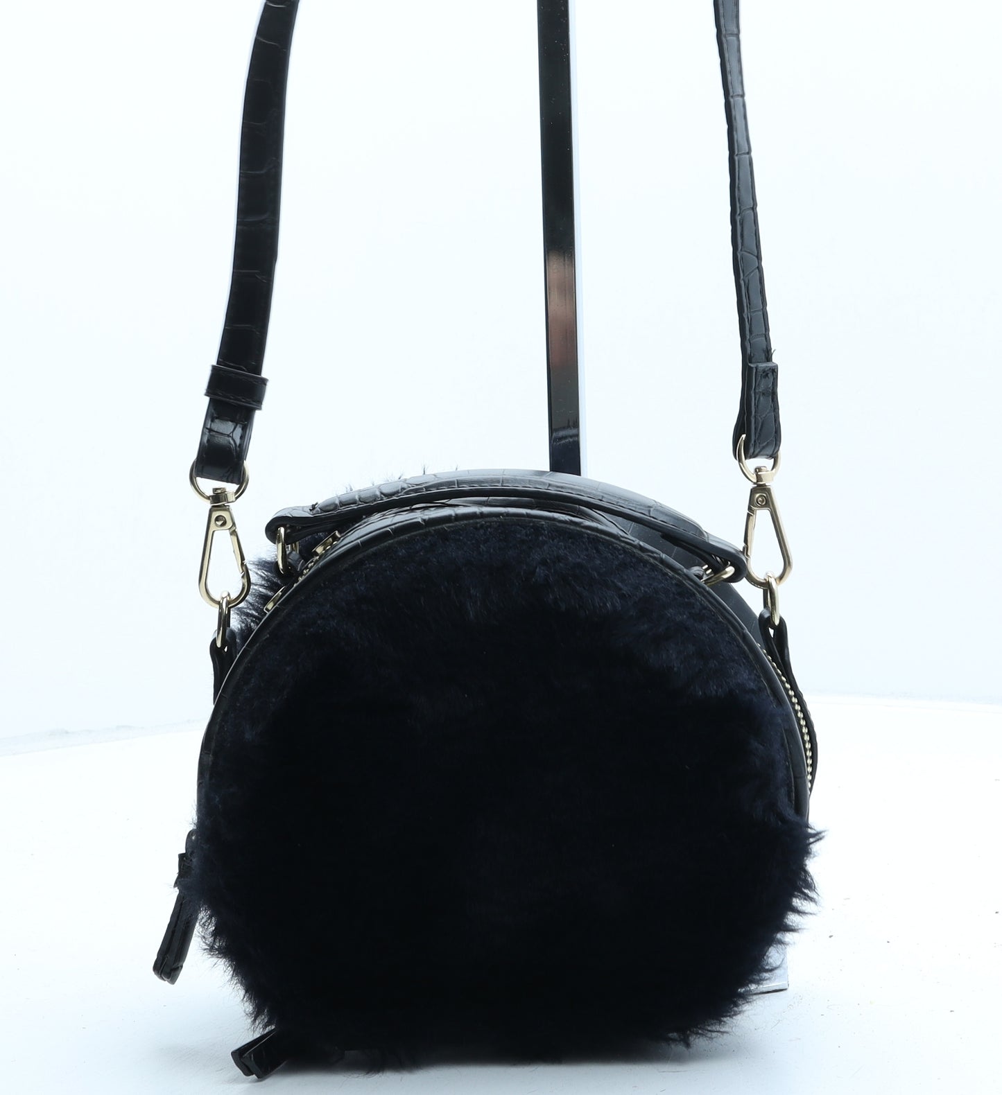 Accessorize Womens Black Polyurethane Crossbody Size Small