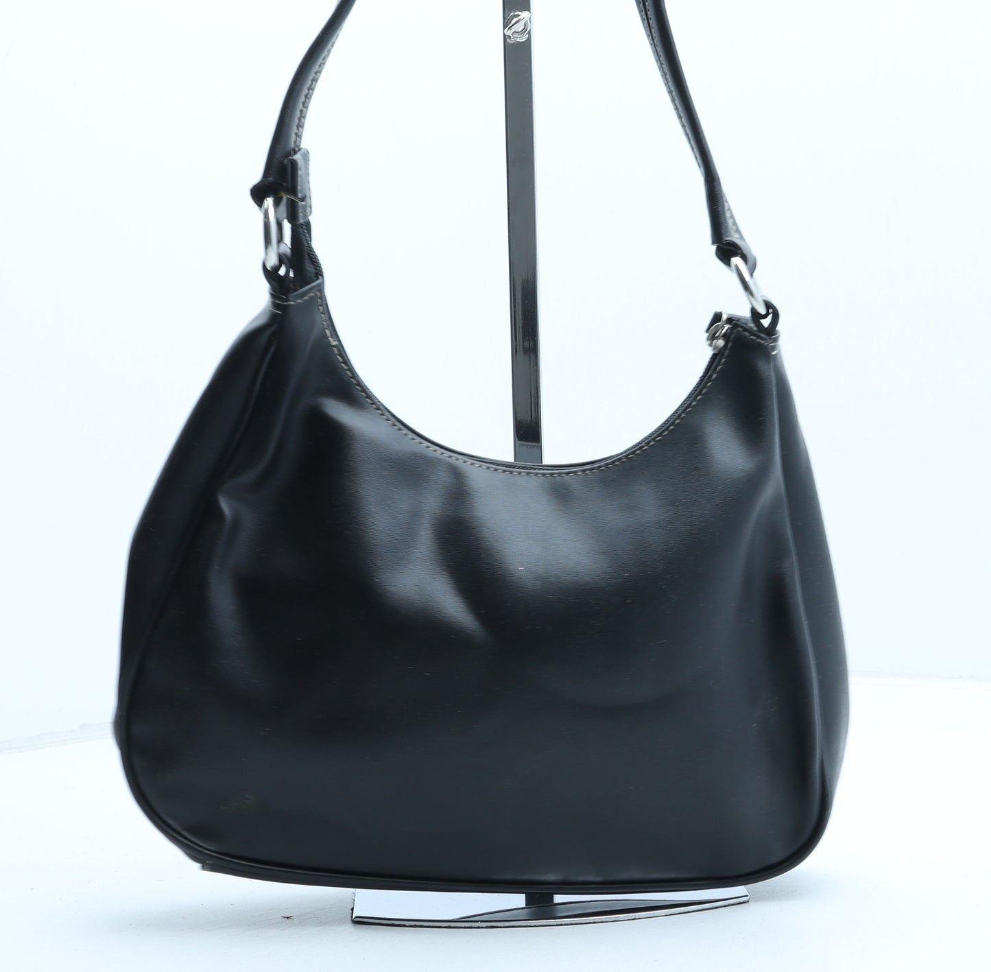 Preworn Womens Black Polyurethane Shoulder Bag Size Small