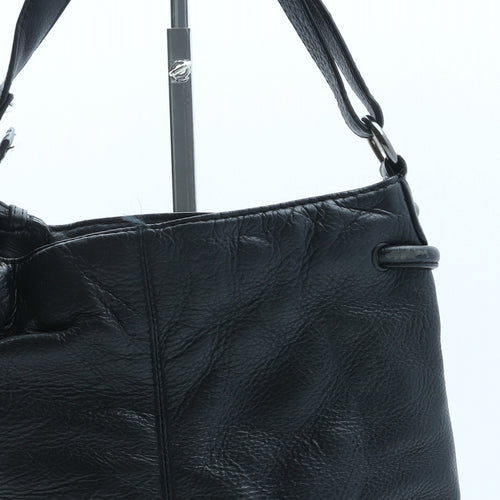 RJR.John Rocha Womens Black Leather Crossbody Size Medium