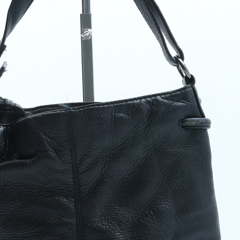 RJR.John Rocha Womens Black Leather Crossbody Size Medium