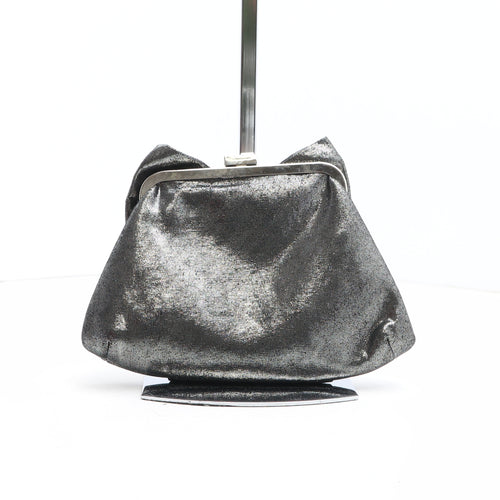Preworn Womens Silver Solid Polyester Clutch Size Small