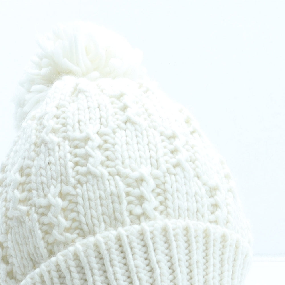 Nutmeg Womens Ivory Acrylic Bobble Hat One Size