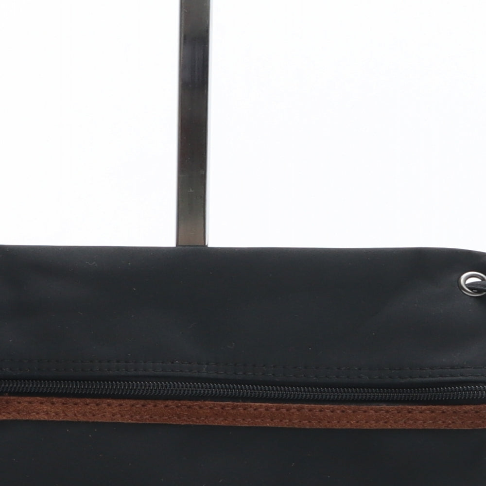 Preworn Womens Black Polyester Clutch Size Small