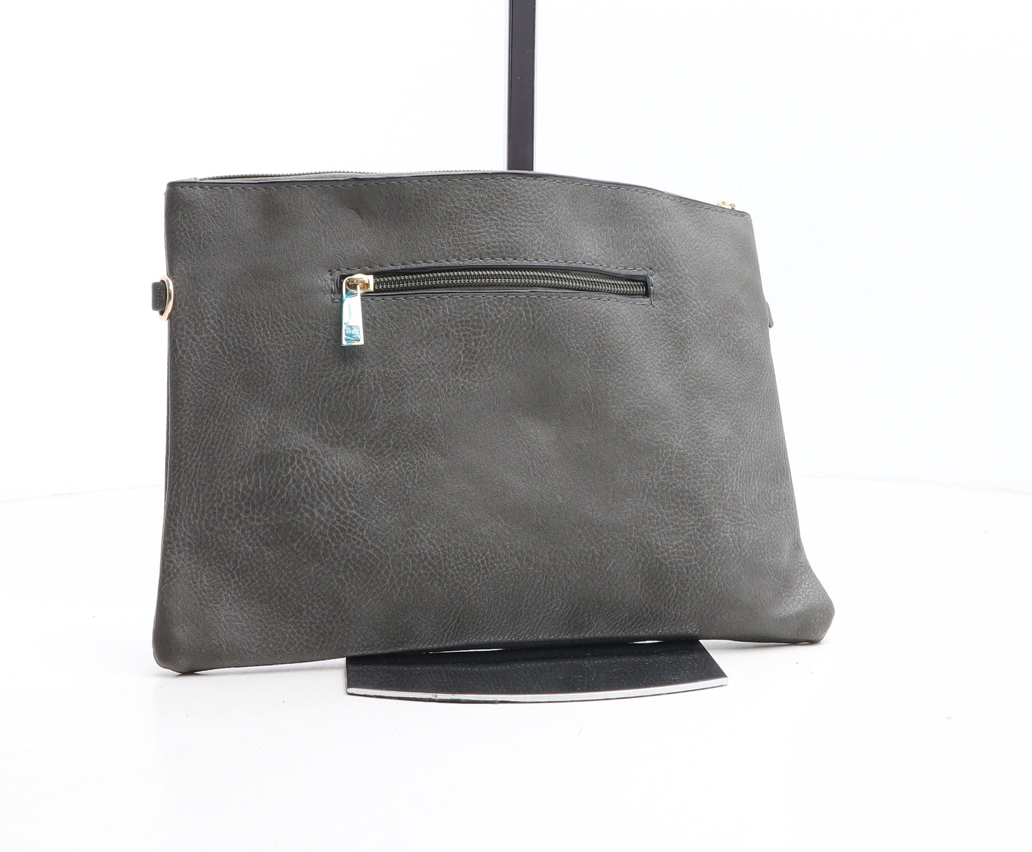 Preworn Womens Grey Geometric Polyurethane Clutch Size Medium - Star Detail
