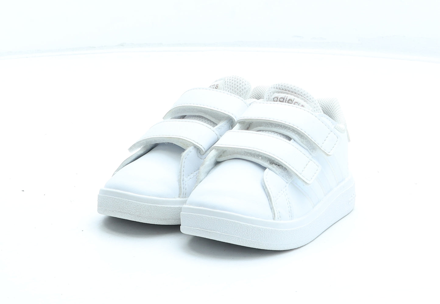 adidas Girls White Synthetic Trainer UK 4 20