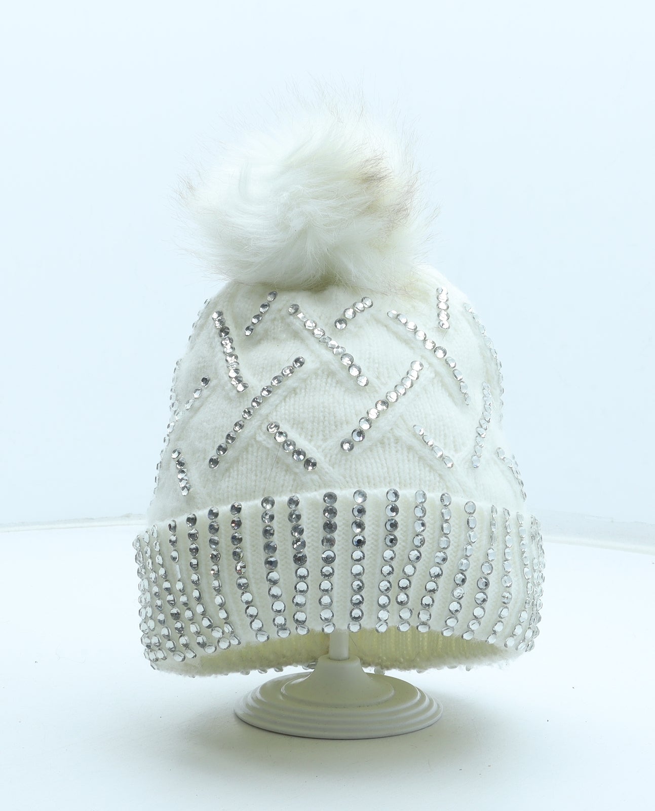 Preworn Womens White Acrylic Bobble Hat One Size