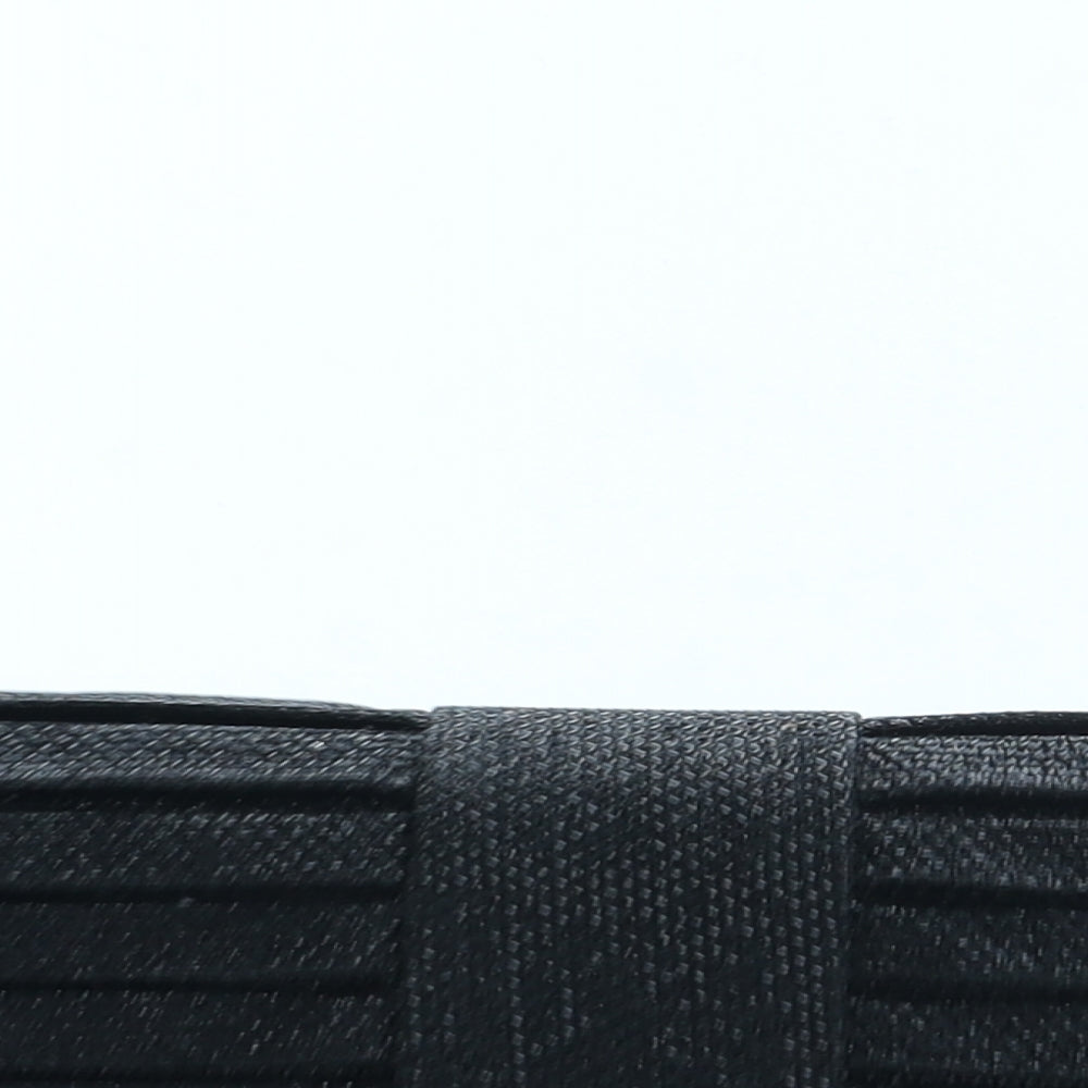 Preworn Womens Black Polyester Clutch Size Small
