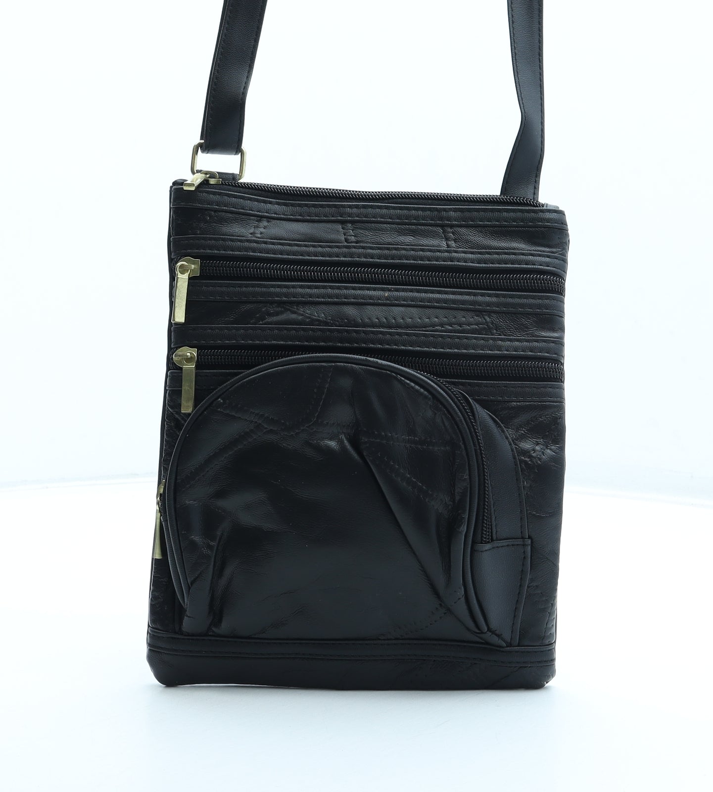Preworn Womens Black Leather Crossbody Size Small - Bag Depth 1cm