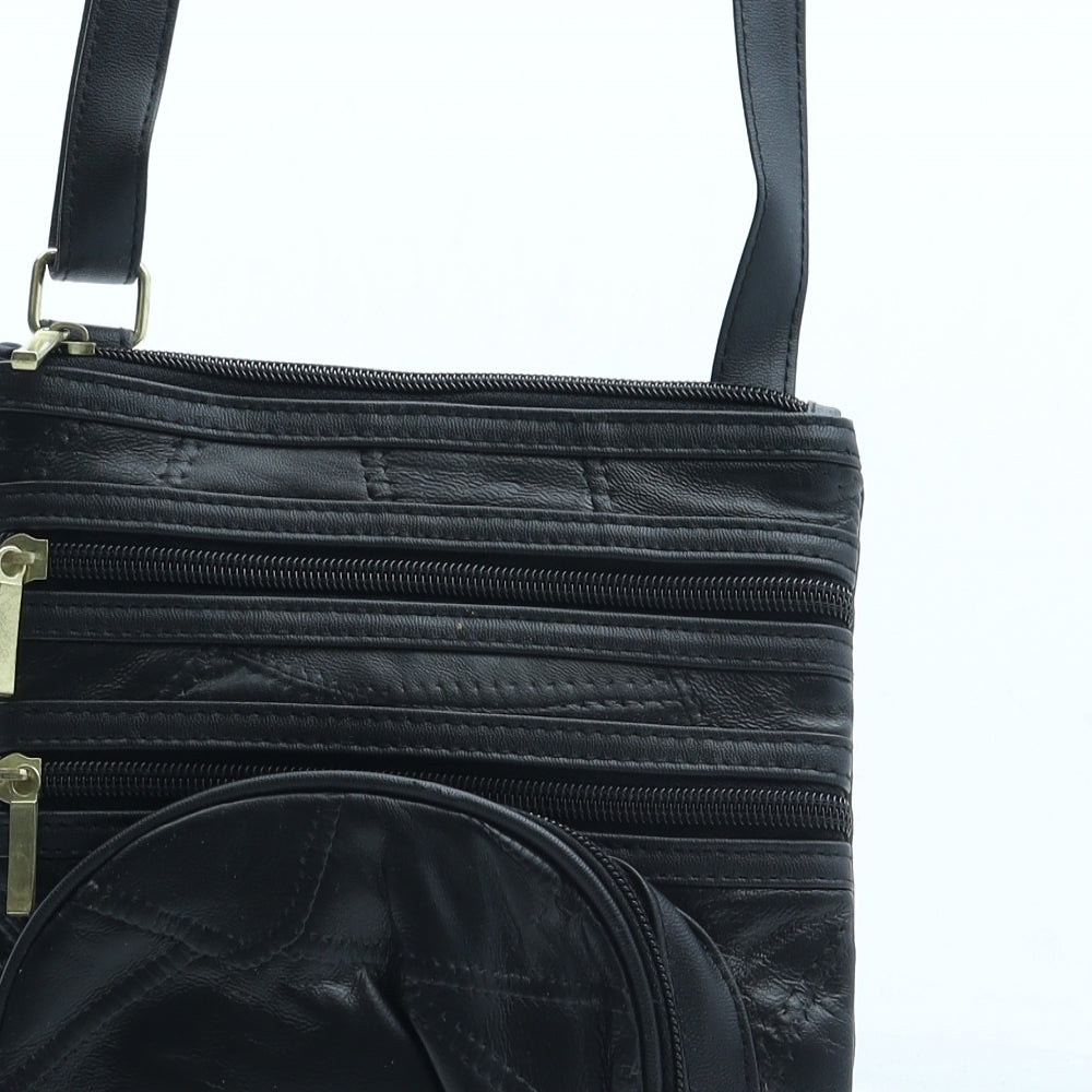 Preworn Womens Black Leather Crossbody Size Small - Bag Depth 1cm
