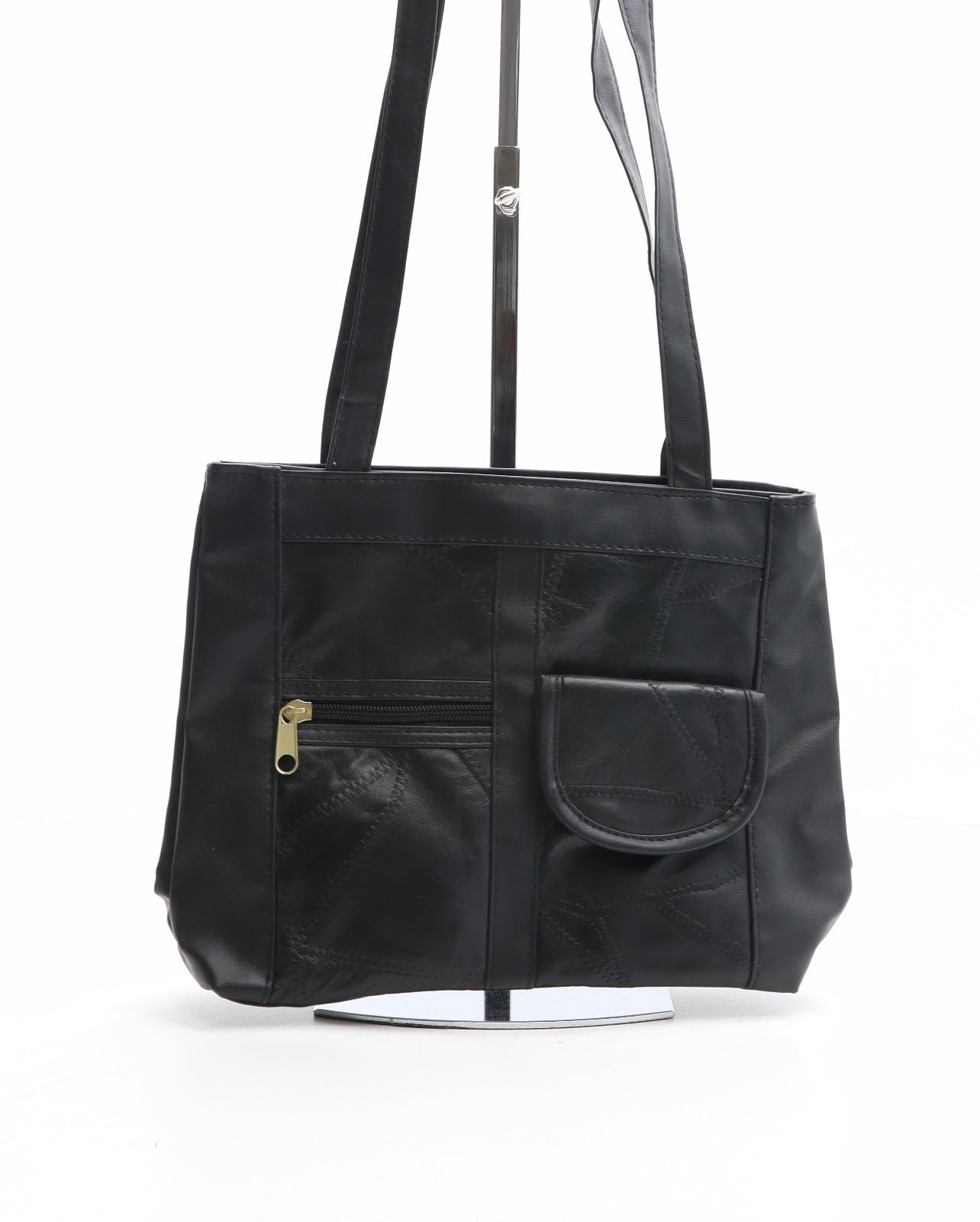 Preworn Womens Black Leather Shoulder Bag Size Medium