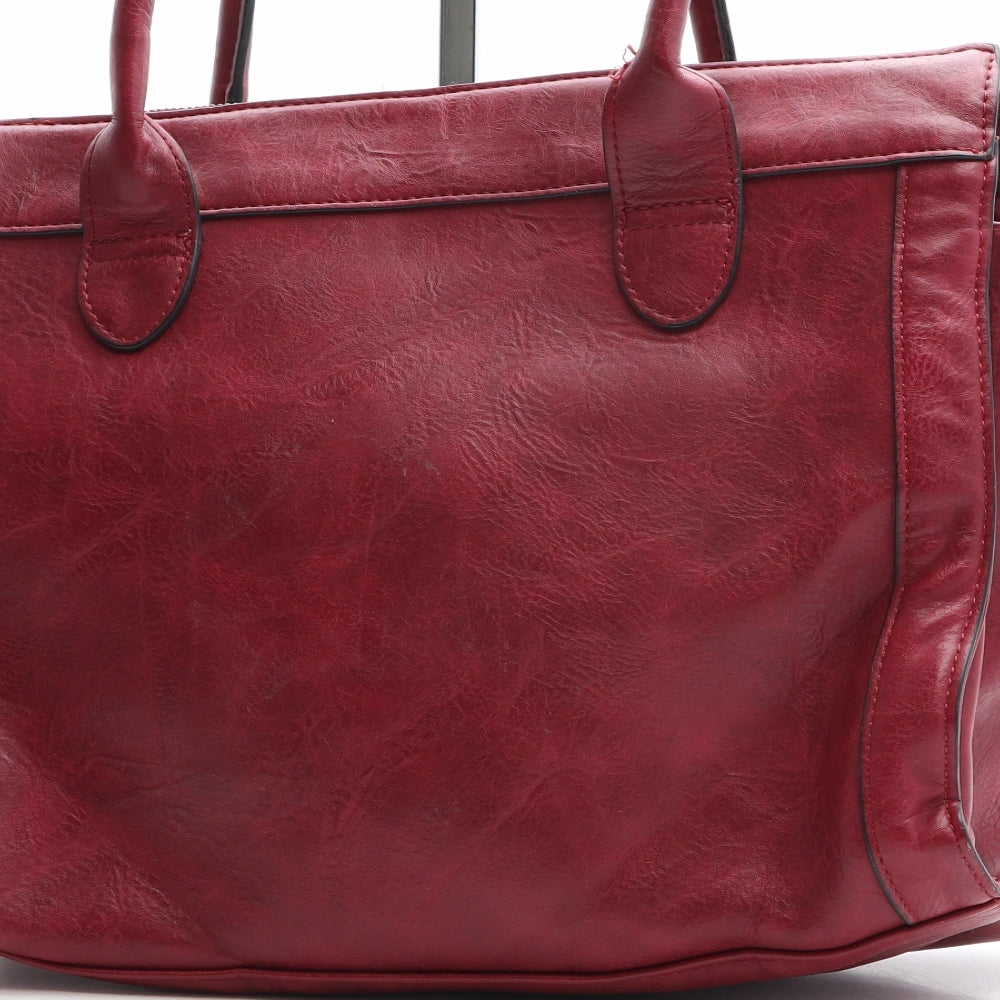 Preworn Womens Red Polyurethane Shoulder Bag Size Large