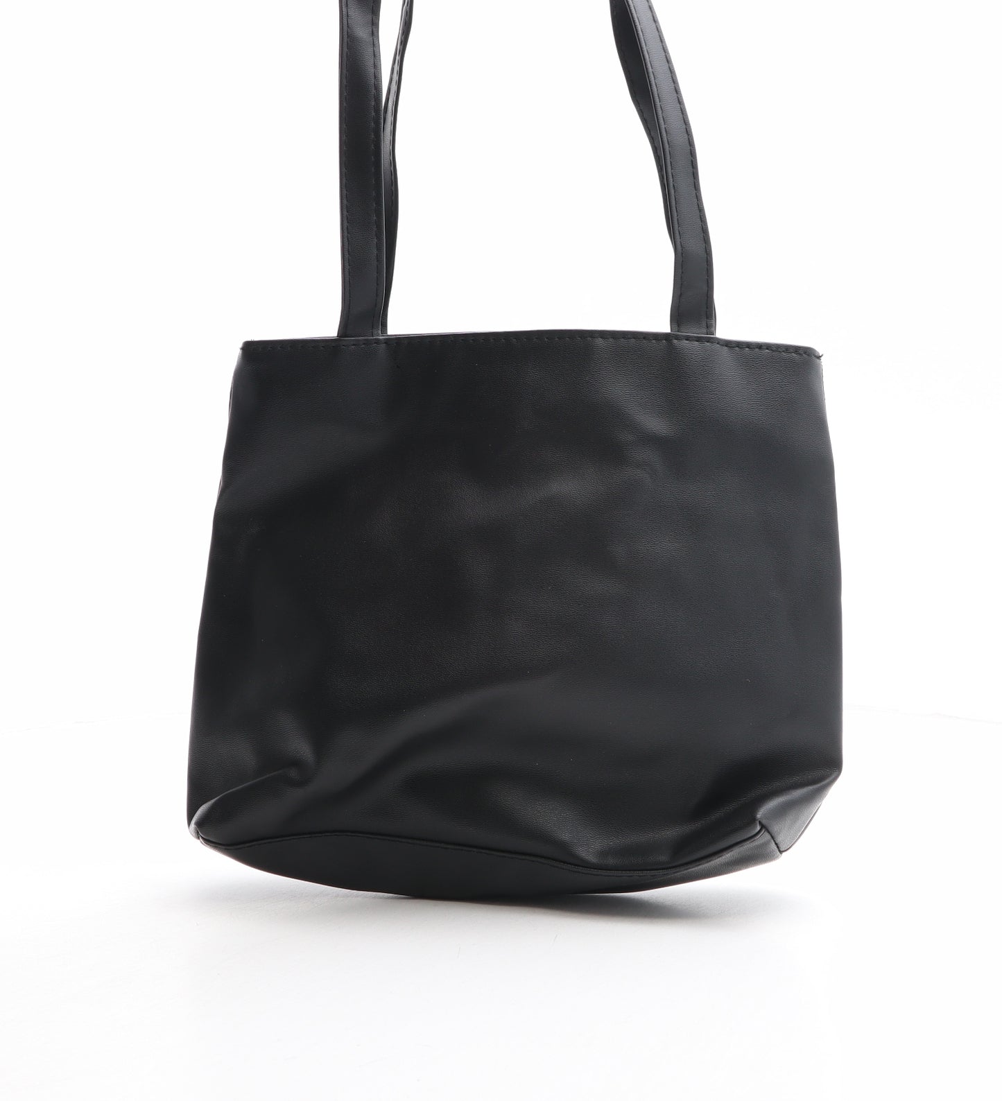 Preworn Womens Black Leather Shoulder Bag Size Medium