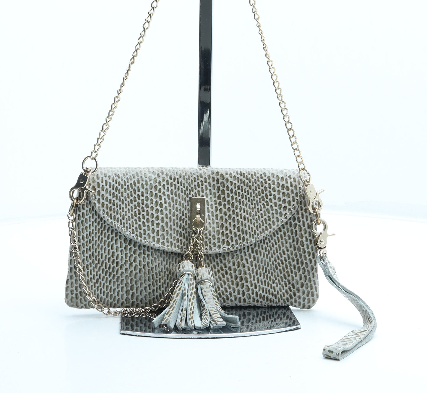 Preworn Womens Beige Animal Print Polyester Clutch Size Small - Snake Print