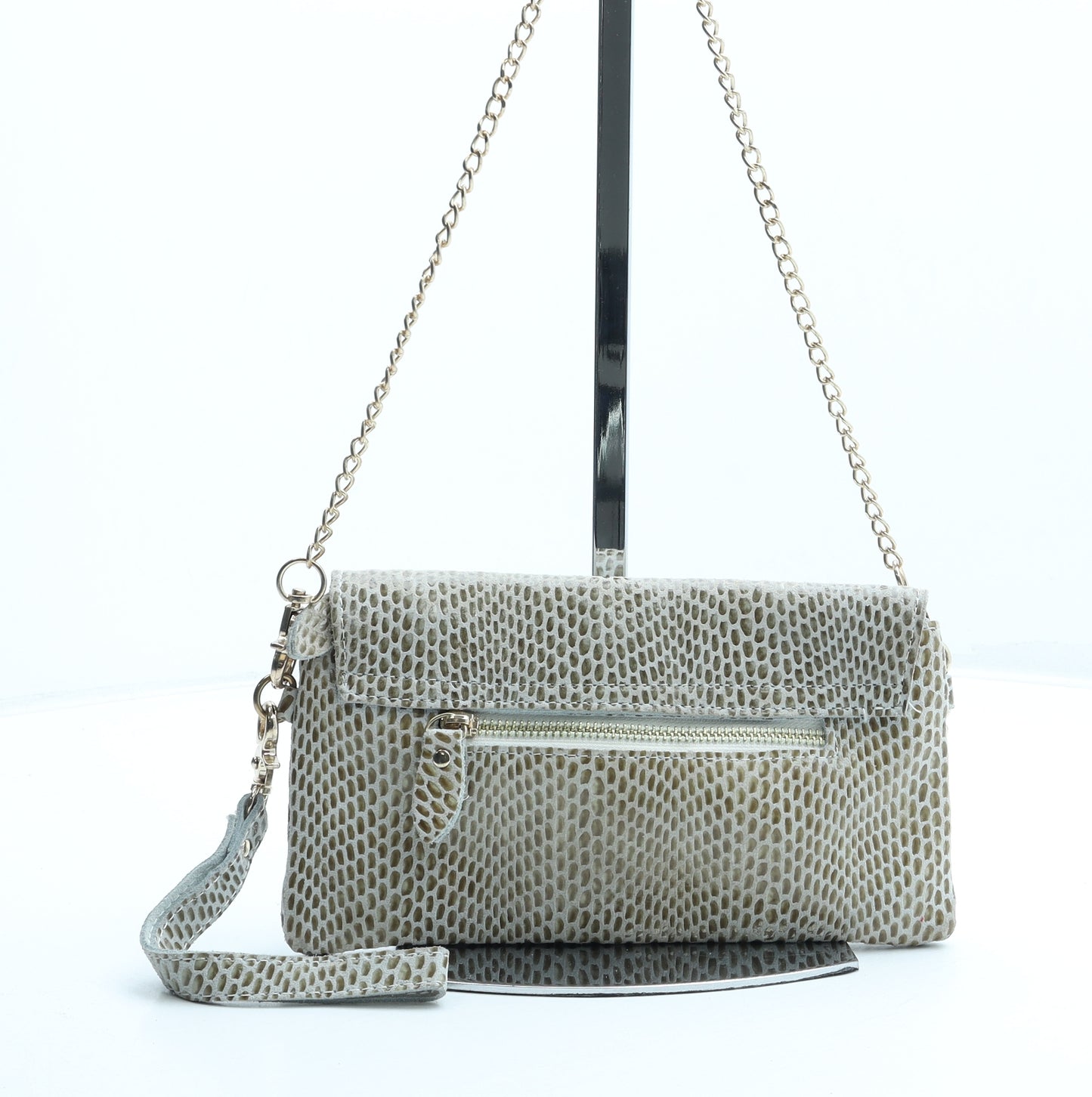 Preworn Womens Beige Animal Print Polyester Clutch Size Small - Snake Print