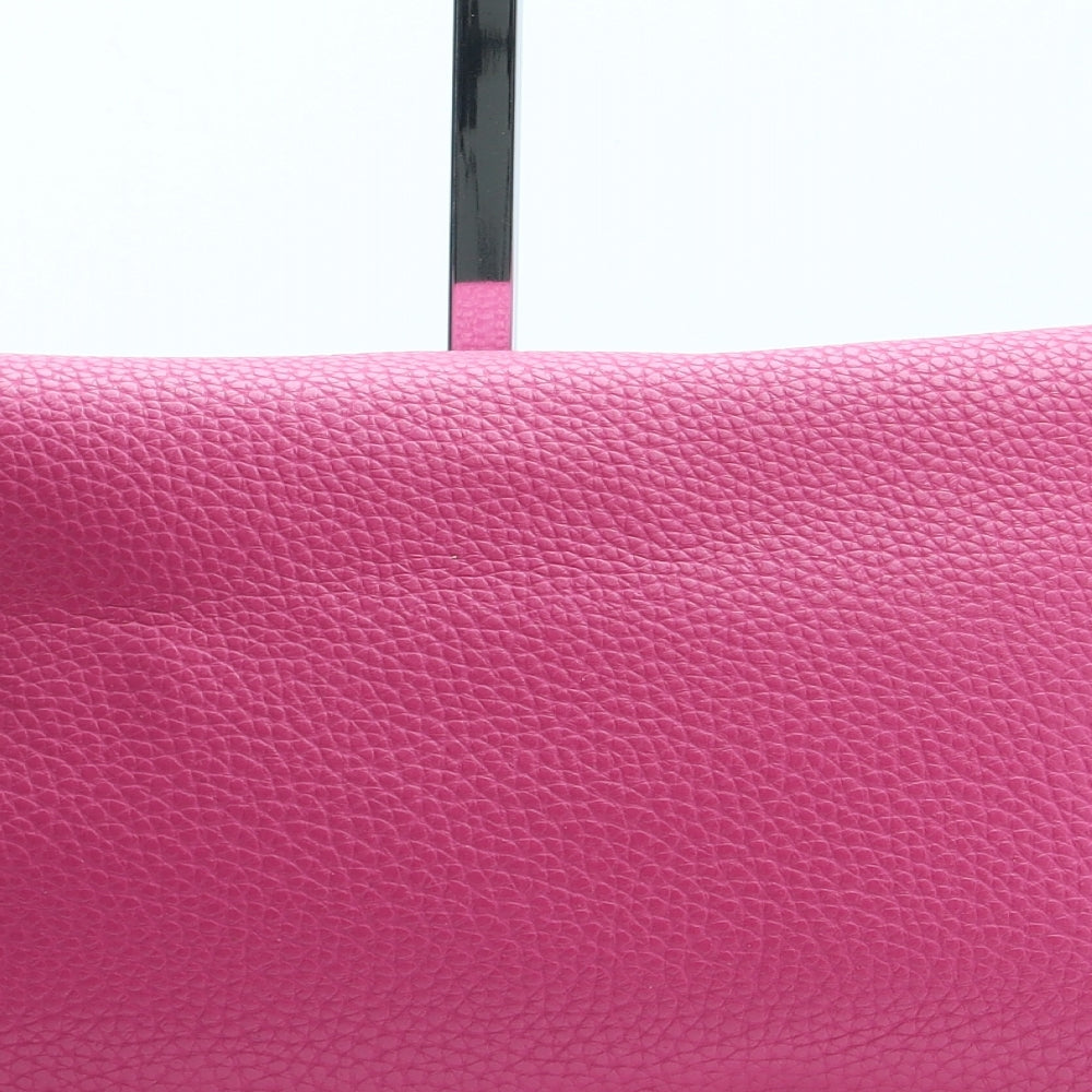 Preworn Womens Pink Polyurethane Clutch Size Small