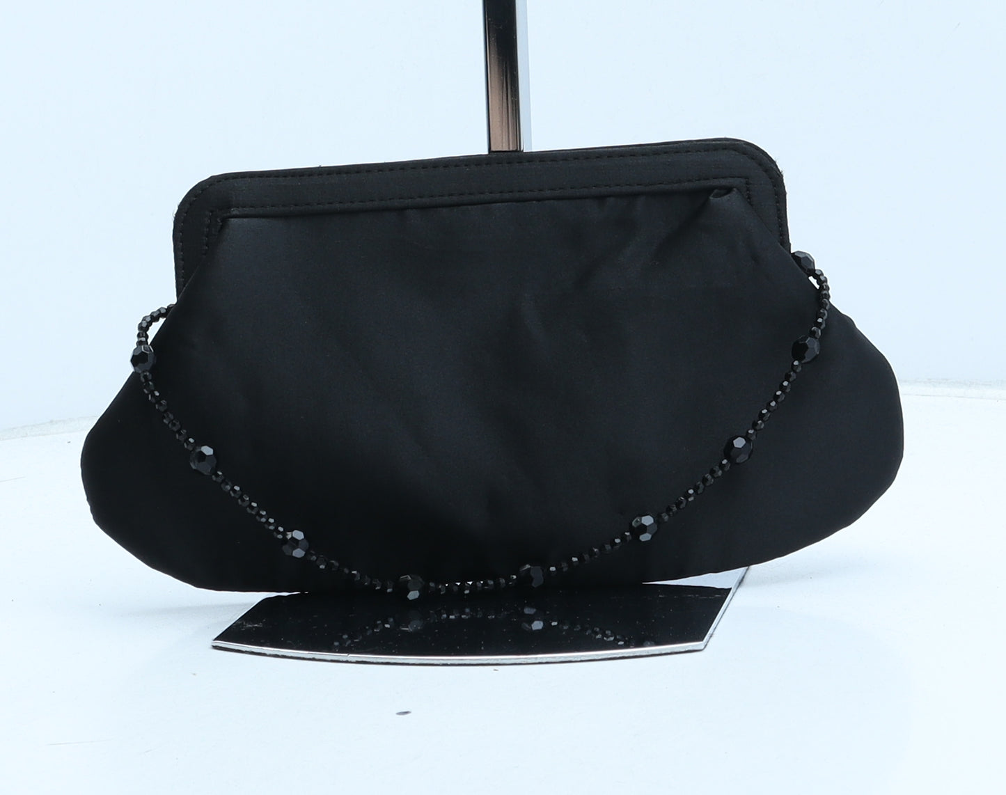 Preworn Womens Black Polyester Clutch Size Small