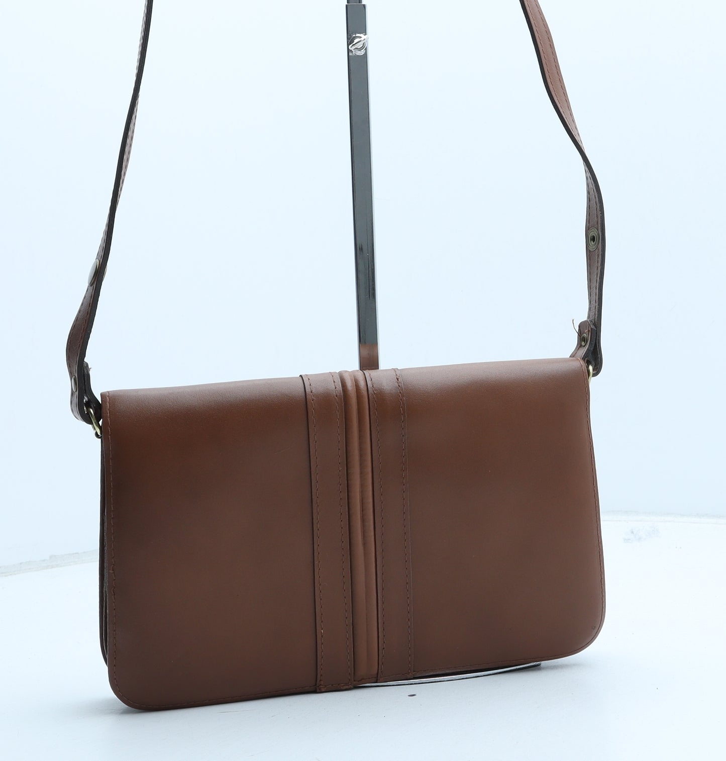 Preworn Womens Brown Leather Crossbody Size Small