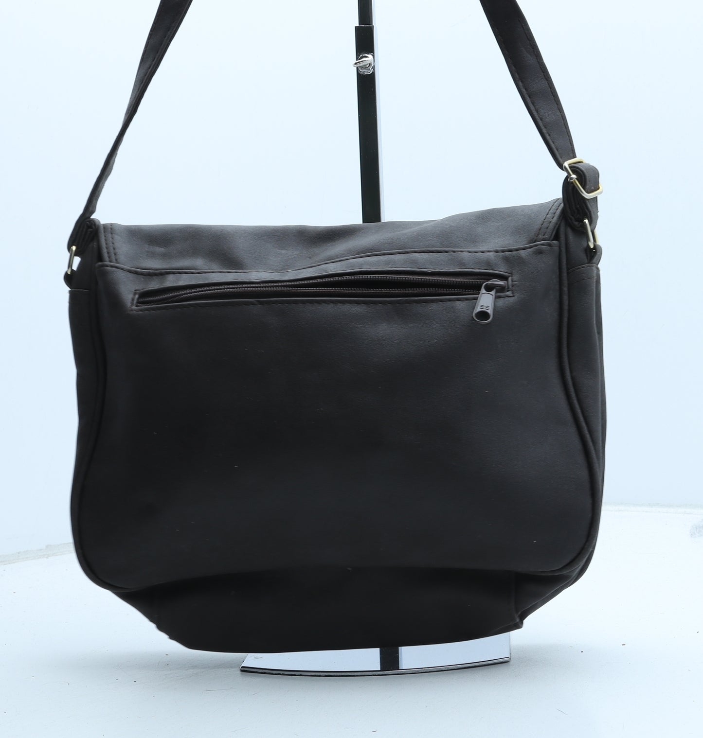 Preworn Womens Brown Polyurethane Crossbody Size Medium