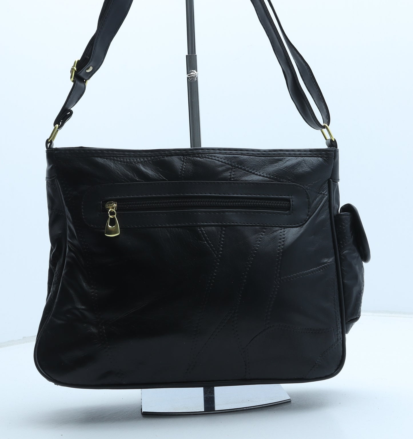 Preworn Womens Black Polyurethane Crossbody Size Medium