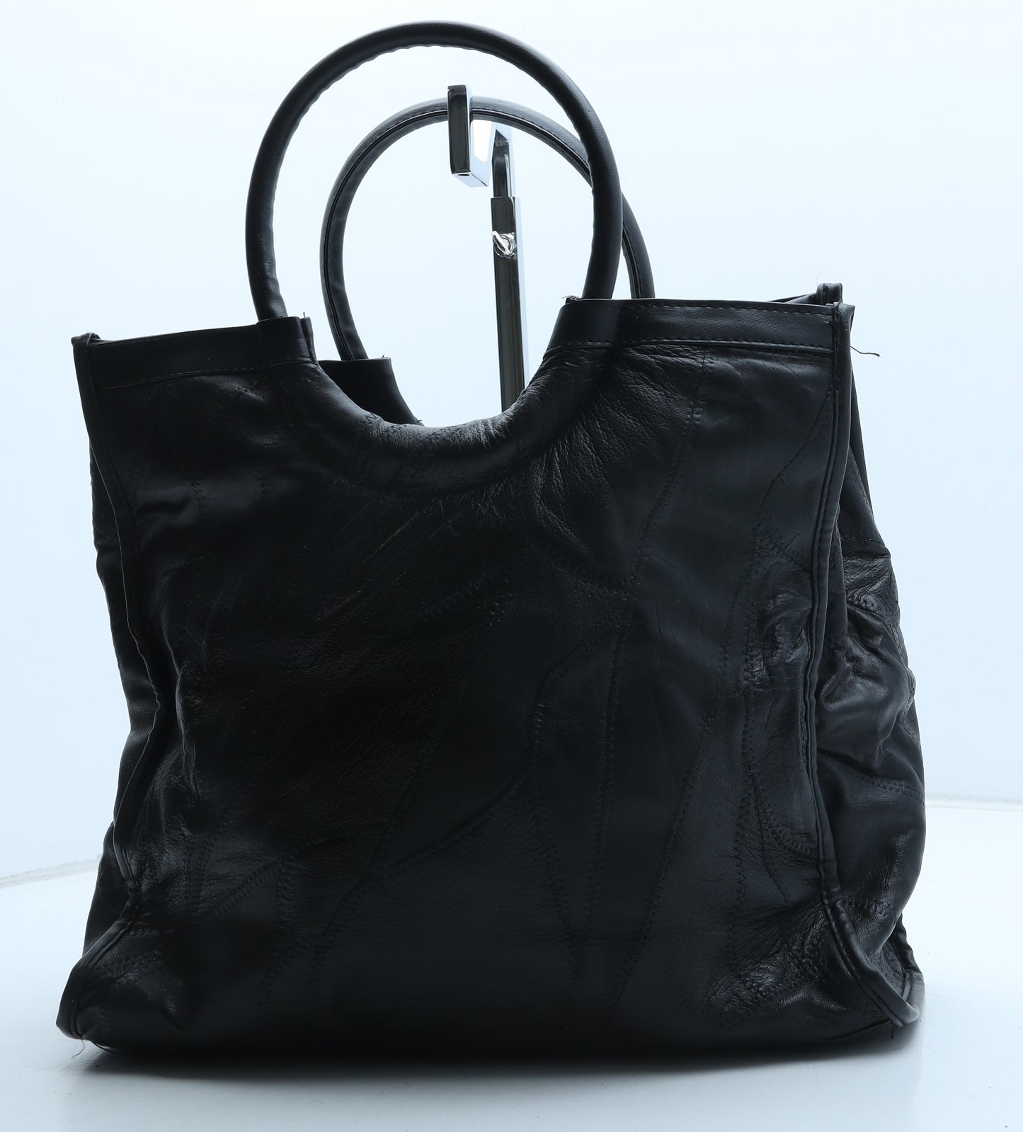 Preworn Womens Black Polyurethane Top Handle Bag Size Medium