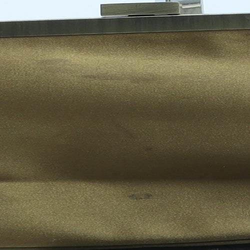 Preworn Womens Green Polyester Clutch Size Small