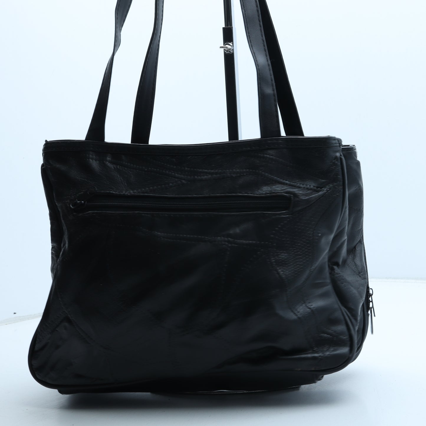 Preworn Womens Black Polyurethane Shoulder Bag Size Medium