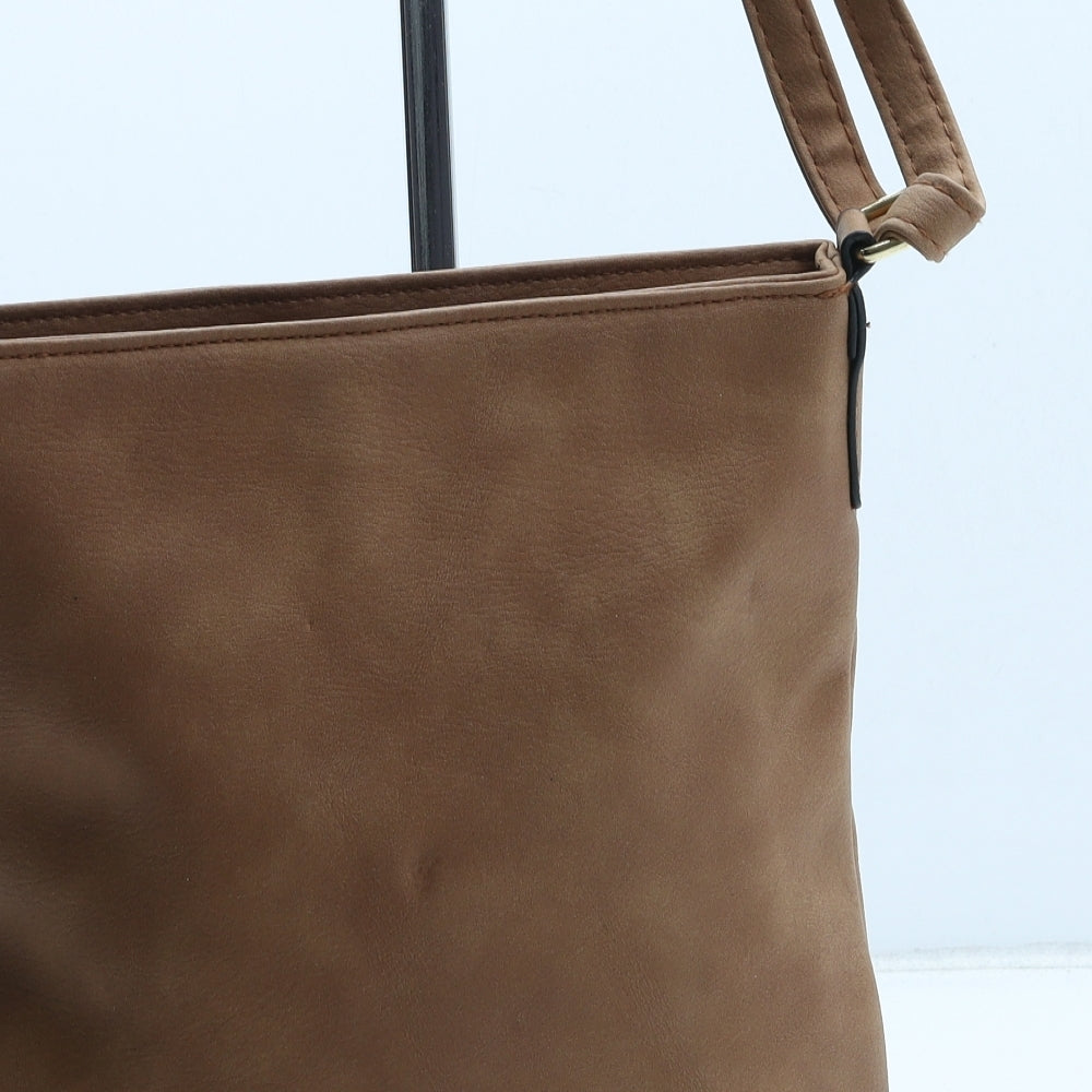 Matalan Womens Brown Polyurethane Crossbody Size Medium