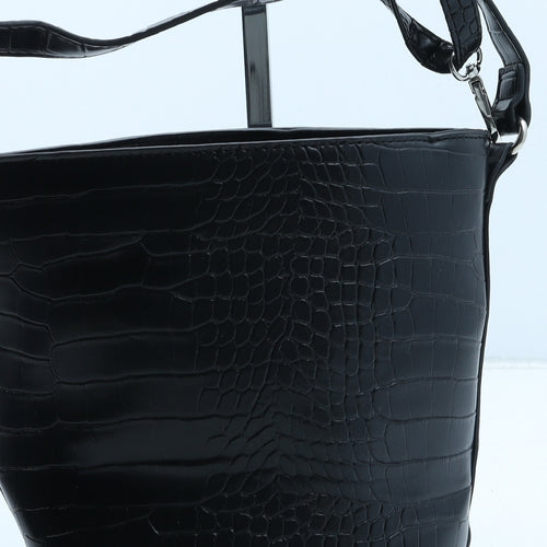 Preworn Womens Black Polyurethane Crossbody Size Small - Croc Texture